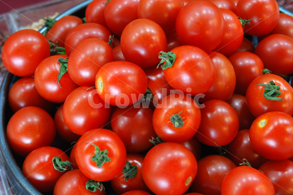 방울토마토,토마토,방울,과일,야채,빨간,붉은,농산물,농작물,비타민,웰빙,간식,건강,유기농,신선한,싱싱한,디저트,클로즈업,음식,식재료,요리,food,cook,meal,dishes,food reserves,과일,열매,fruit,채소,야채,vegetables