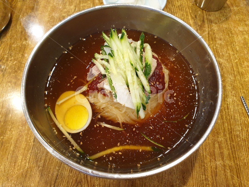 bowl,사발,meal,식사,dish,food,음식,egg,계란,밀면