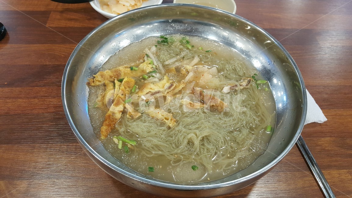 음식,여름음식,냉면,육전냉면,물냉면,면요리,시원한음식