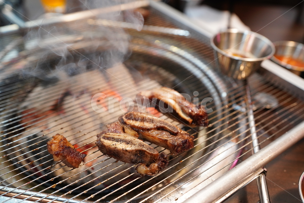 고기,육류,갈비,돼지,불판,구이,술안주,식사,먹방,먹거리,음식,푸드,음식,식재료,요리,food,cook,meal,dishes,food reserves,육류,고기,meat