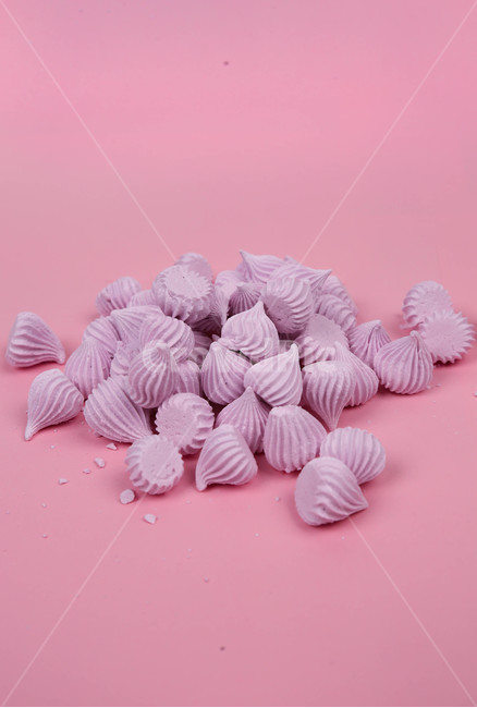 머랭,머랭쿠키,보라색,분홍색,쿠키,보라,분홍,파스텔톤,과자,주전부리,음식,식재료,요리,food,cook,meal,dishes,food reserves,디저트,간식,후식,dessert,snack