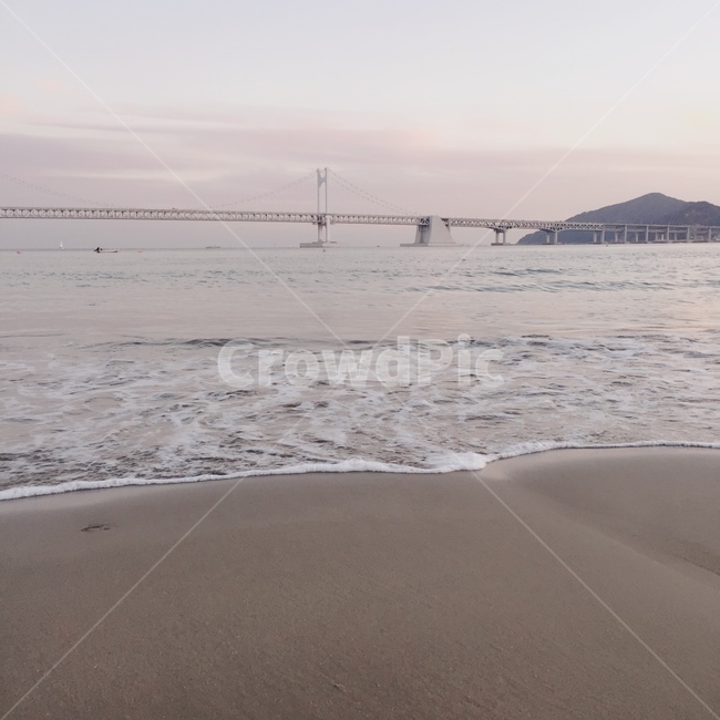 바다,백사장,파도,광안대교,부산,광안리,자연,풍경,nature,landscape,한국자연풍경,한국자연경관,korea nature landscape,해변,바다,beach,sea,outdoors,옥외,sand,모래