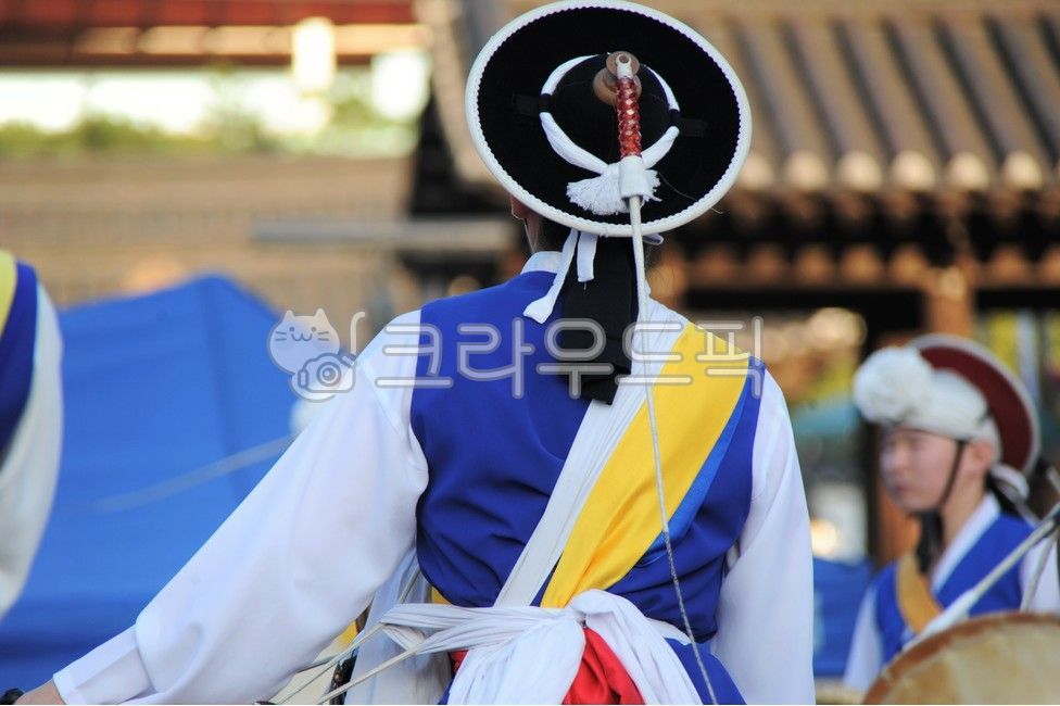 한국의미,남산골한옥마을,농악,오색,장구,한국전통,한국문화,korean traditional,korean culture,사람,인물,인간,human,person