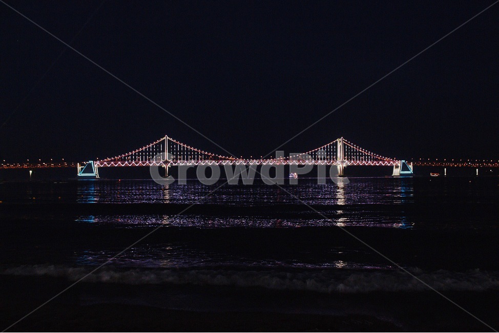 부산,광안리,광안리바다,밤바다,야경,바다,해수욕장,광안리해수욕장,광안대교,busan,해변,바다,beach,sea,야경,밤,풍경,nightscape,night,landscape,랜드마크,landmark,tourist attraction,한국랜드마크,한국관광지,한국명소,korea landmark,korea tourist attraction,building,건물,bridge,다리