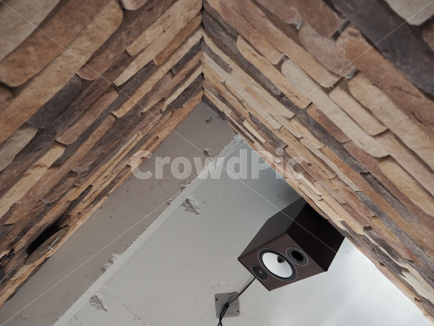 스피커,조명,회색인테리어,interior,인테리어,벽,wall,갈색벽,인테리어,실내디자인,interior design