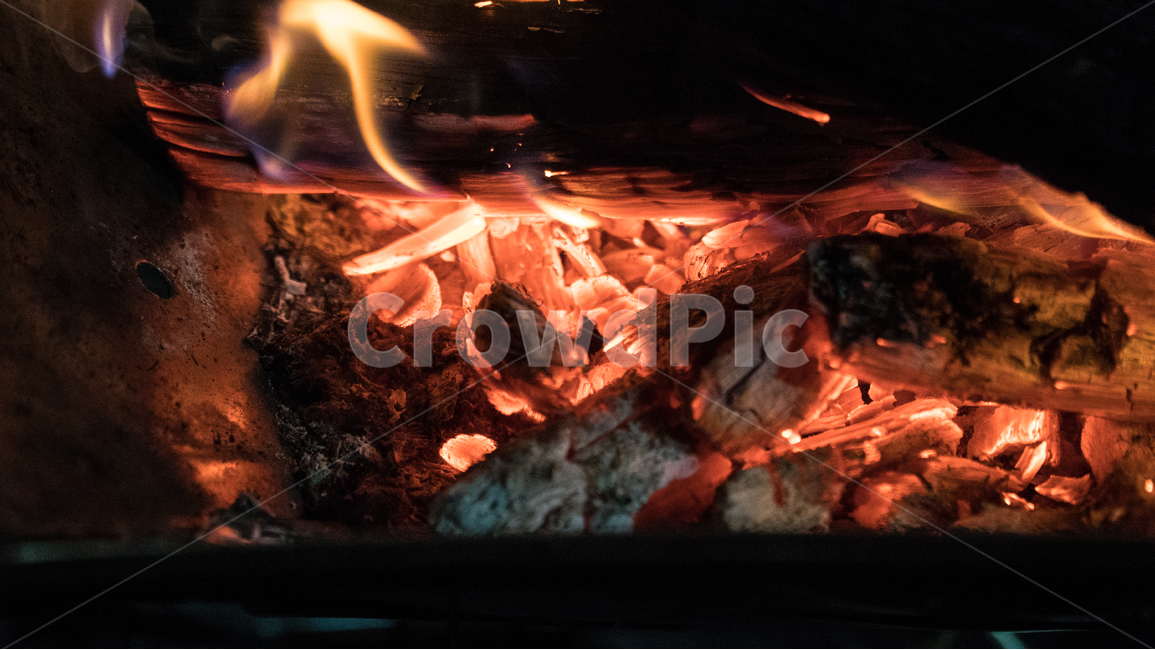 화로,장작,캠프파이어,숯불,불멍,캠핑,캠프,campfire,fire,참숯,숯,따뜻함,이그니,낭만,추억,여행,휴가,traveling,vacation,trip