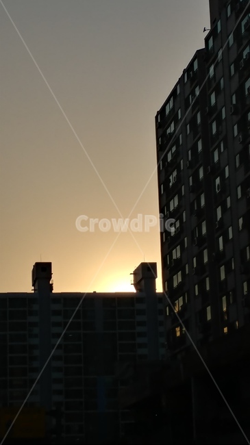 야경,역광,노을,태양,아파트,사각,건물,도시,풍경,city,landscape,한국도시풍경,한국도시경관,korea cityscape,실루엣,그림자,silhouette,shadow,office building,사무실 건물,building,nature,자연