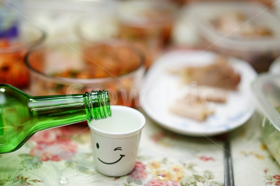 소주,술자리,한잔,소주한잔,스마일,잔,술잔,집,일상,행복,먹방,쏘주,일상사진,집밥,술,주류,alcohol