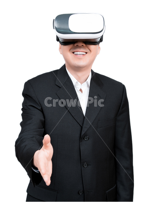비즈니스,산업,한국인,아시아,정장,1명,남자,중년,손동작,가상현실,정보통신,혁명,비주얼,가상,현실,체험,사업,누끼,흰색배경,흥미로운,VR,기어,5G,인터넷,모바일,연결,사람,미래,기술,오피스,사무실,스튜디오,혁신,이노베이션,양복,40대,남성,헤드셋,헤드기어,악수,인사,웃음,미소,사람,인물,인간,human,person,남성,남자,man,male,감정표현,기분,feeling,emotion,정보통신기술,전자기기,전자제품,it,information,technology,electronic equipment,비즈니스,사업,business,service,work,누끼,remove background