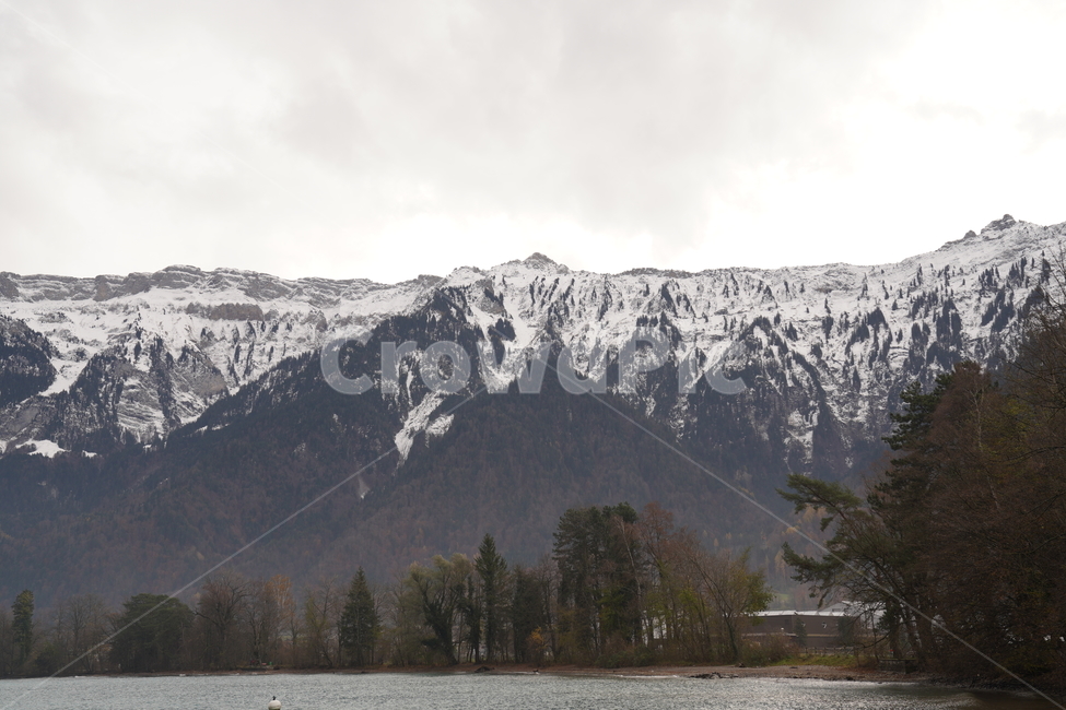 outdoors,nature,자연,mountain,산,스위스,switzerland,설산,눈,호수,lake,강,물,river,water,흙길,dirtroad,자갈,road,전나무,plant,자연,풍경,nature,landscape,해외,외국,세계,foreign,oversea,world,세계자연풍경,해외자연풍경,외국자연풍경,world nature landscape