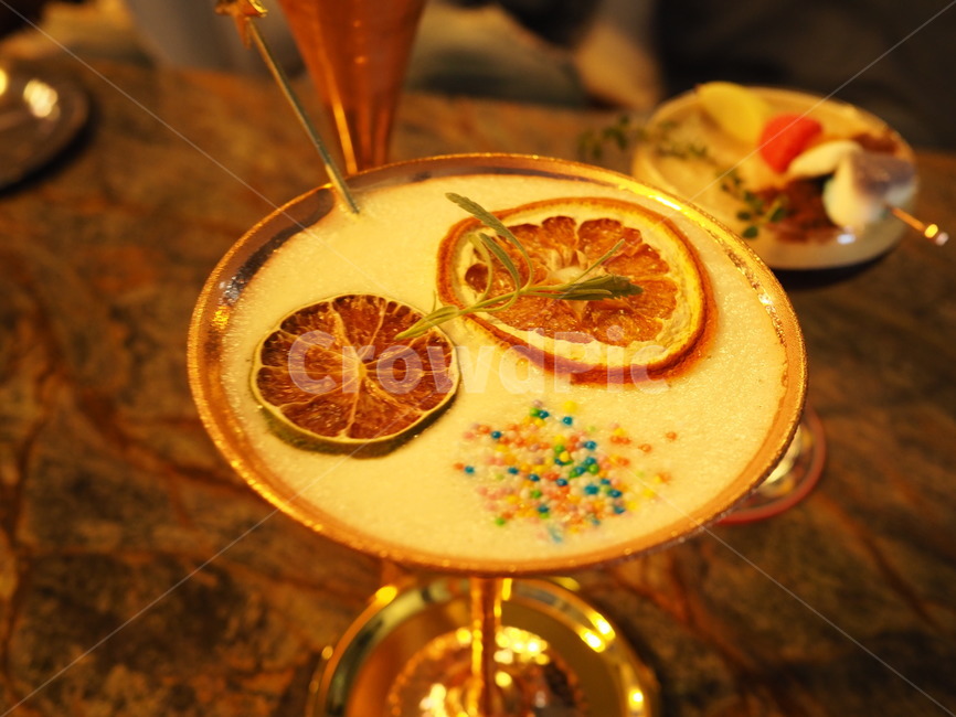 alcohol,알코올,cocktail,칵테일,fruit,과일,food,음식,beverage,마실것,drink,음주,감성,mood
