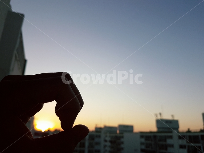 노을,아파트풍경,붉은노을,손,해질녘
