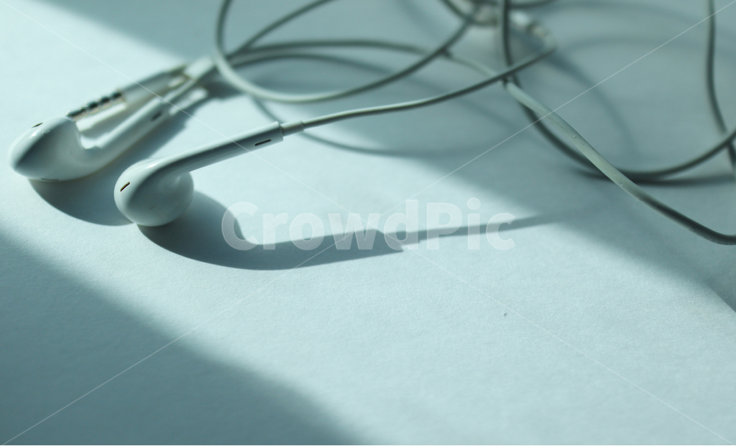 apple,애플,이어폰,airpods,earphone,headphone,object,paly,music,appleearphone