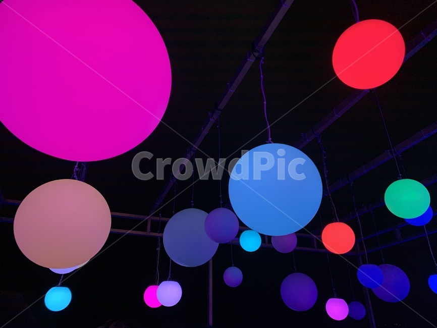 ball,공,sphere,구체,balloon,풍선,조형물,야경,동그라미,색깔,예쁜색