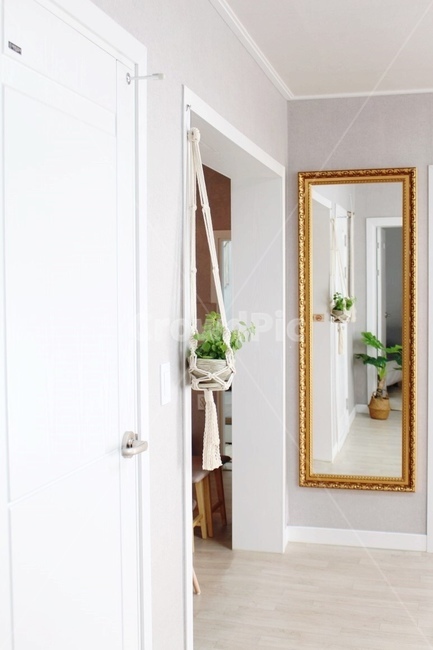 전신거울,거울,행잉,마크라메행잉,거실,인테리어,실내디자인,interior design