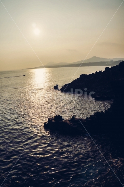제주도,주상절리,노을,여행,바다,자연,풍경,nature,landscape,제주도,jeju,jeju island,promontory,곶,outdoors,옥외,land,땅