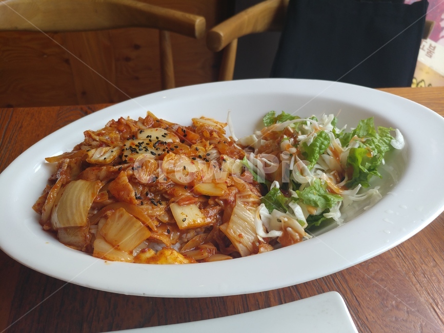 음식,food,제육덮밥,메뉴판,윤기