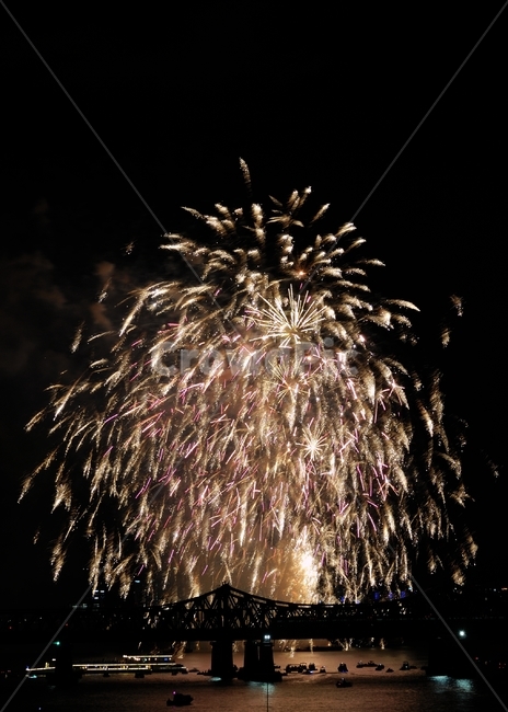 nature,자연,outdoors,옥외,불꽃축제,야경,밤,풍경,nightscape,night,landscape,축제,행사,festival,carnival,event