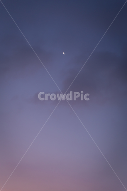 달,배경화면,감성사진,구룸,moon,감성,풍경,자연,색감,야경,밤,풍경,nightscape,night,landscape,nature,outdoors,옥외