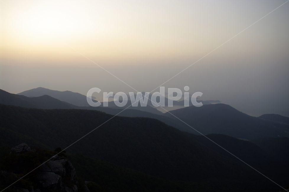 노을,하늘,산,구름,일출,풍경,섬,자연,풍경,nature,landscape,mountain,mountain range,산맥,outdoors,옥외