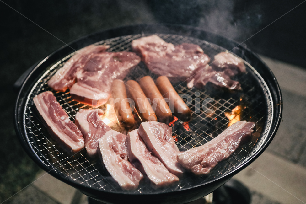 돼지고기,돼지,흑돼지,바베큐,bbq,고기,파티,party,pork,roastpork,meat,barbecue,grill,food,음식,음식,식재료,요리,food,cook,meal,dishes,food reserves,육류,고기,meat