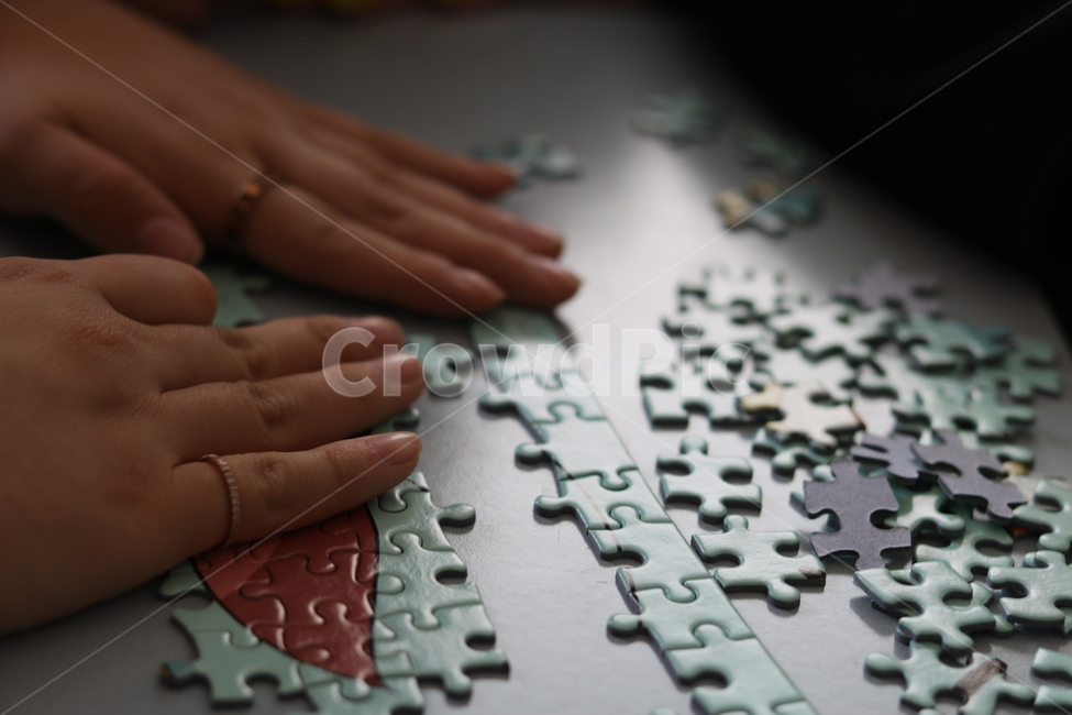 퍼즐,퍼즐맞추기,손,puzzel,작은퍼즐