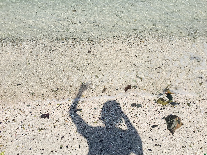 바다,인사,여름,시원함,안녕,여름,계절,summer,season,해변,바다,beach,sea,사람,인물,인간,human,person,감정표현,기분,feeling,emotion,인물실루엣,사람실루엣,character silhouette,human silhouette,여행,휴가,traveling,vacation,trip,ground,바닥,outdoors,옥외,sand,모래,nature,자연