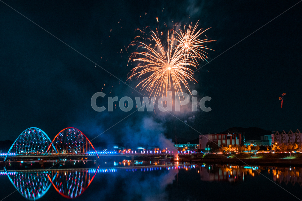 불꽃놀이,불꽃,야경,엑스포다리,갑천,밤,fireworks,야경,밤,풍경,nightscape,night,landscape,축제,행사,festival,carnival,event,nature,자연,outdoors,옥외