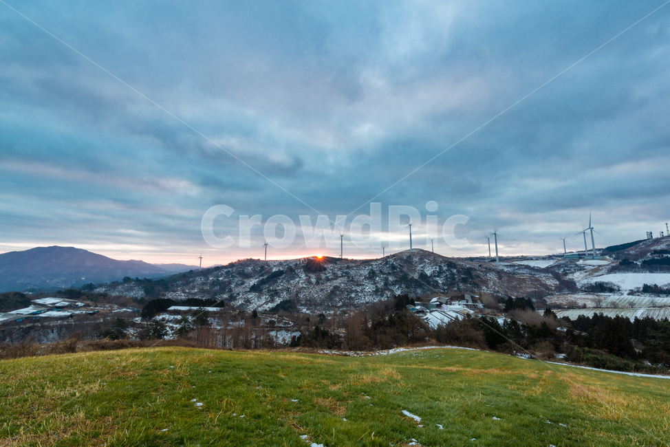 일출,활성산,등산일출,정상일출,서광목장,겨울,계절,winter,season,자연,풍경,nature,landscape,outdoors,옥외,grassland,목초지,field,들,farm,농장,rural,농촌