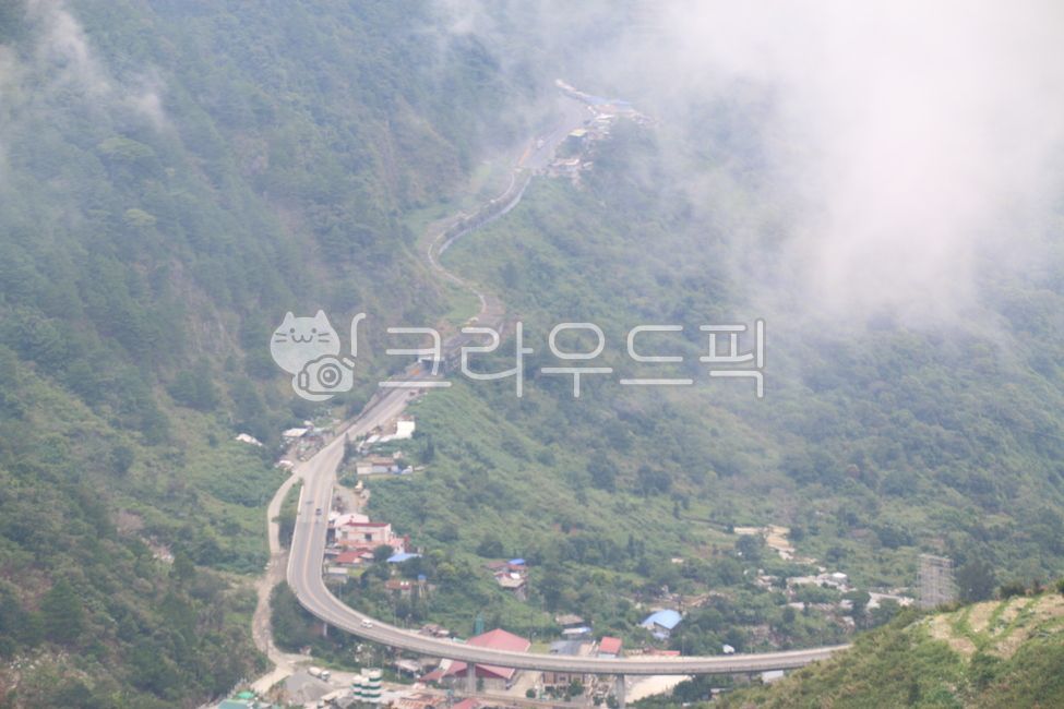 nature,Philippines,mountain road,slope,cloud,mountainous area,Baguio,outdoors,road,road name,Marcos Highway,Fog