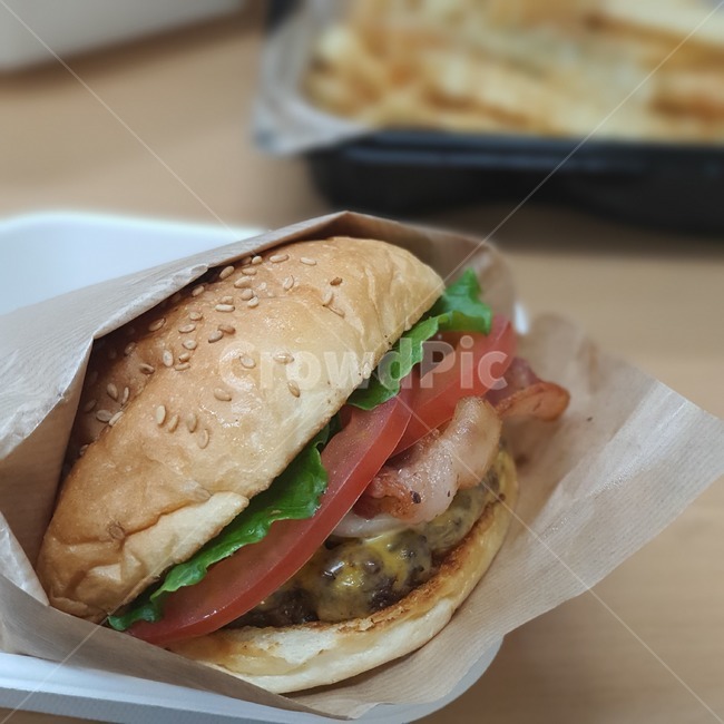 burger,버거,food,음식,햄버거,패스트푸드,fastfood,junkfood,식사,meal,dish,음식,식재료,요리,food,cook,meal,dishes,food reserves