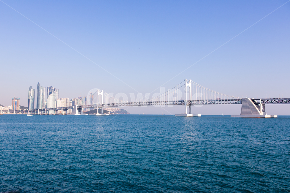 광안대교,부산,광안리,바다,하늘,가을바다,대교,다리,관광,시원한,도시,풍경,city,landscape,한국도시풍경,한국도시경관,korea cityscape,랜드마크,landmark,tourist attraction,한국랜드마크,한국관광지,한국명소,korea landmark,korea tourist attraction,building,건물