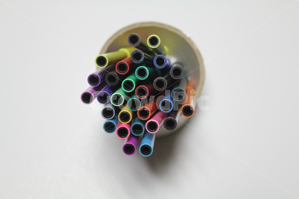 컬러,컬러펜,싸인펜,색상,펜,학용품,문구류,사무용품,school supplies,stationery,office supplies