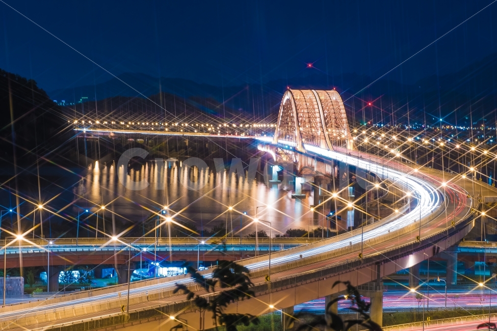 야경,궤적,자동차,대교,다리,야경,밤,풍경,nightscape,night,landscape,도시,city,한국도시풍경,한국도시경관,korea cityscape,감성,sensible,feeling,교통,교통수단,traffic,transportation,road,도로,bridge,building,건물,freeway,고속 도로