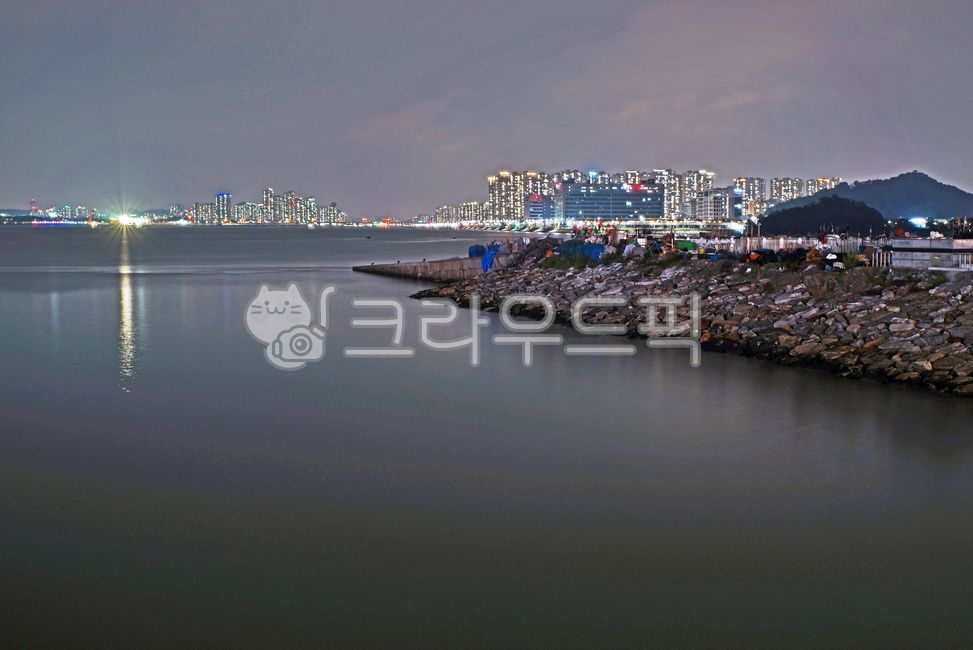 night view,cucumber too,breakwater,ocean,Siheung city,Oido night view,west sea