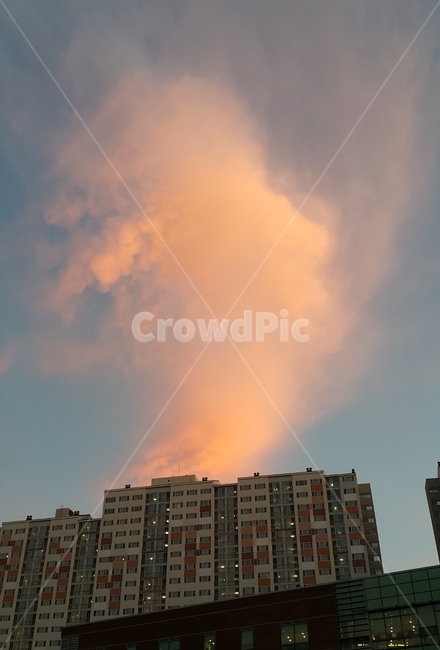 nature,구름,cloud,적운,하늘,sky,건축물,건물외관,exterior,building,structure,architecture,construction