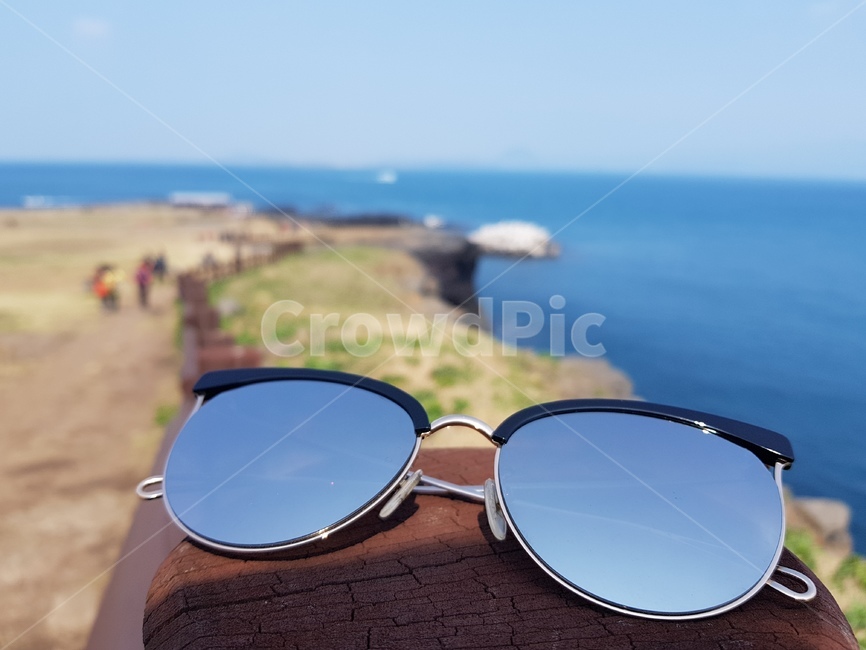 제주도,마라도,선글라스,바다,풍경,푸르른,푸른,휴식,여행,낭만,제주여행,섬,패션스타일,의상,fashion,style,사물,물건,오브젝트,thing,object,matter