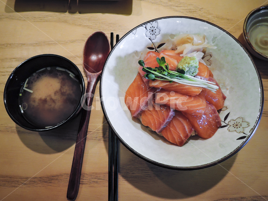 연어,덮밥,된장국,일식요리,생강절임,음식,식재료,요리,food,cook,meal,dishes,food reserves,일식,일본음식,일본요리,Japanese food,Japanese dishes,Japanese meal,Japanese cook