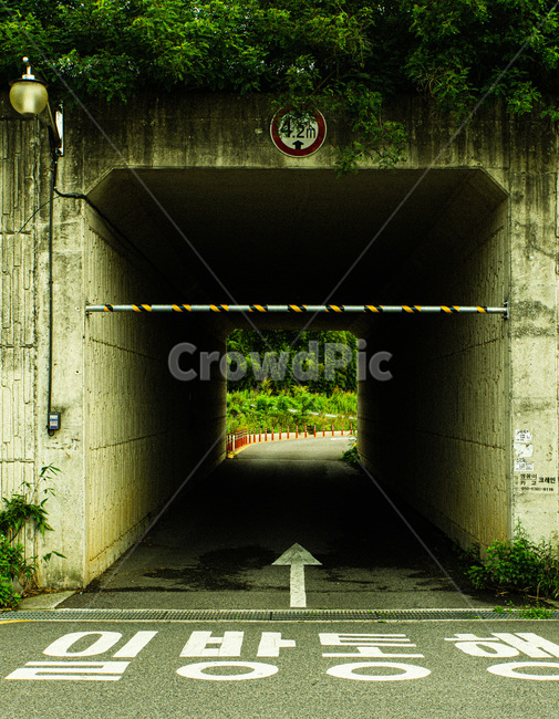 입구,터널,굴다리,일반통행,도로,주의,길,entrance,tunnel,guldari,generalpassage,road,apredominantidea