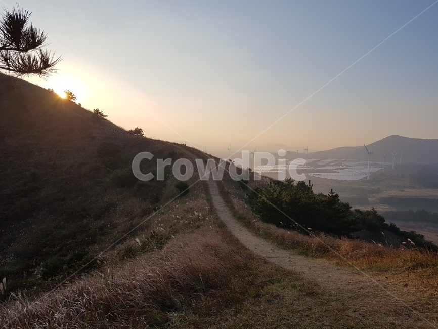 제주도,따라비오름,태양빛,가을오름,가을,오름,오르막길