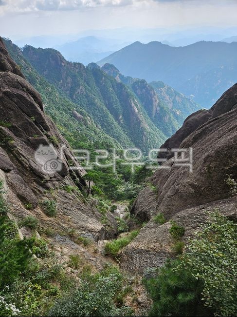 mountain,산,nature,자연,골짜기,깊은협곡,canyon,slope,중국,황산
