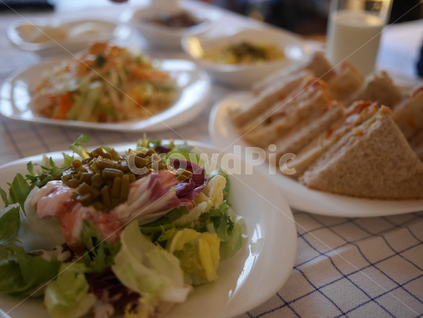 샌드위치,우유,아침식사,조식,breakfast,간편식사,meal,샐러드,salad,식사준비,빵,식빵,아침,아침밥,milk,테이블세팅,접시세팅,food,foodstyling,foodstyle,dish,야채,화이트톤,건강,헬스웨어,헬스케어,healthware,health care,음식,식재료,요리,food,cook,meal,dishes,food reserves
