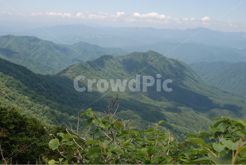 summer,hikingtrail,cloud,tree,하늘,자연,풍경,nature,landscape,outdoors,옥외,slope,경사,mountain range,산맥,mountain,산,hill,언덕