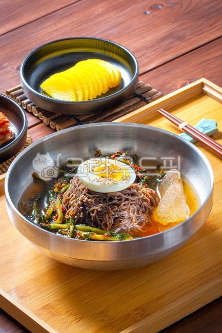 lunch,mulnaengmyeon,traditional cuisine,mixed noodles,pickled radish,Young radish cold noodles,summer food,Yeolradish bibimnaengmyeon,seasonal food,cold noodles,beenaeng,Korean food,Korean restaurant,Yeolradish bibim noodles,young radish noodles,eggs,nood