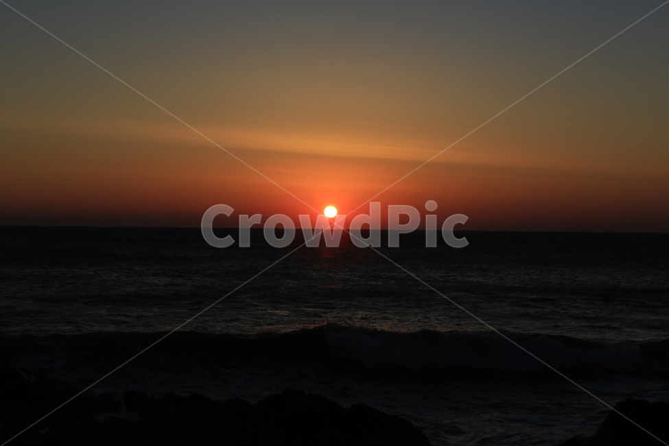 해돋이,일출,새해,바다,하늘,동해일출,풍경,자연,풍경,nature,landscape,outdoors,옥외,sunlight,햇빛,sky,sunset,일몰,dusk,황혼,dawn,새벽,red sky,붉은 하늘