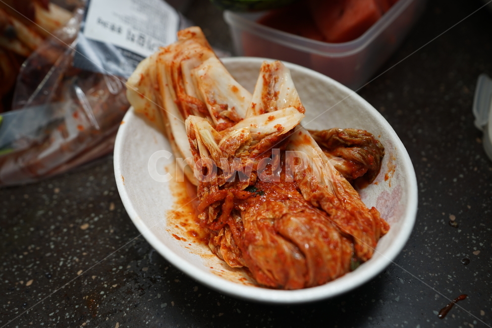 김치,반찬,한국,한국음식,음식,식단,푸드,배추,집반찬,배추김치,한식,우리것,고춧가루,hot,포기김치,채소,야채,음식,식재료,요리,food,cook,meal,dishes,food reserves,채소,야채,vegetables,한식,한국음식,한국요리,korean food,korean dishes,korean meal,korean cook