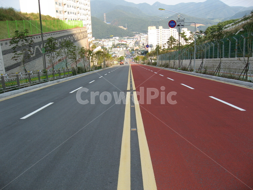 road,차길,자동차,내림막길,중앙선,도로,아스팔트