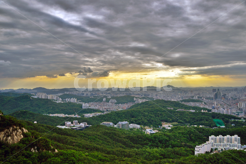 도심풍경,관악산,관악구,금천구,등산,아파트촌,구름,빛내림,일몰,한국도시풍경,한국도시경관,korea cityscape,nature,자연,outdoors,옥외,landscape,경치,scenery,풍경,aerial view,조감도