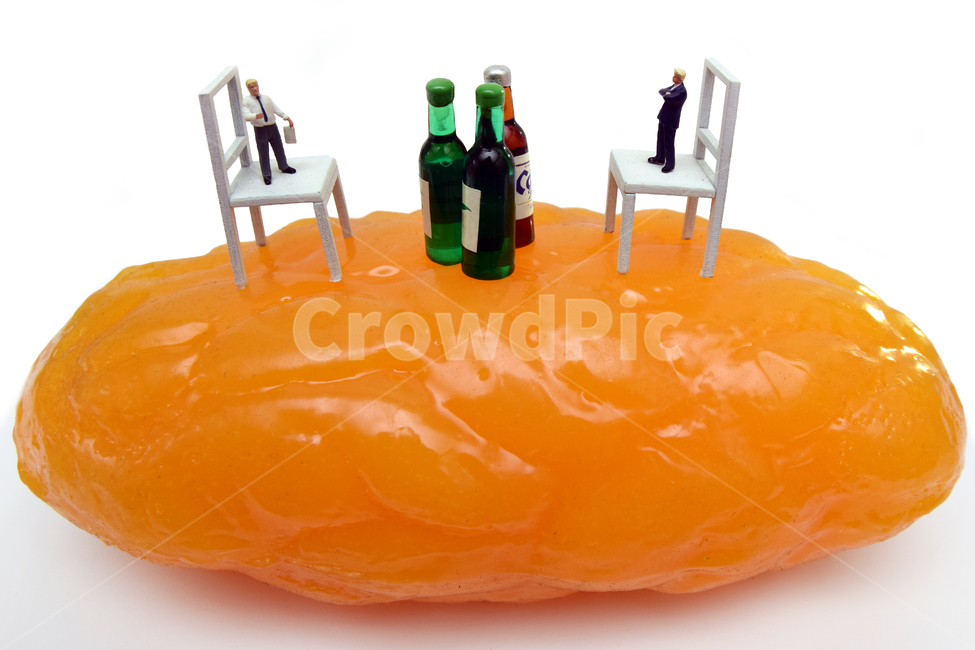지방,지방덩어리,지방모형,사람,회식,술,주류,소주,맥주,내장지방,술자리,누끼,isolated,컨셉,미니어처,건강,헬스웨어,헬스케어,healthware,health care,연출,컨셉,콘셉,direction,concept