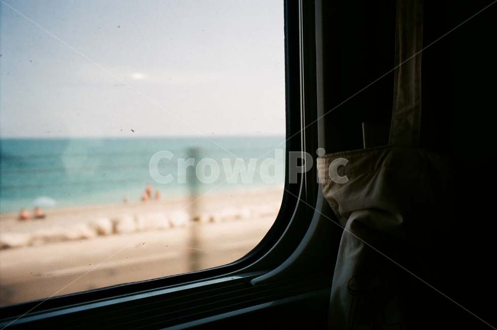 해변,바다,기차,창문,여행,필름,필름사진,교통,교통수단,traffic,transportation
